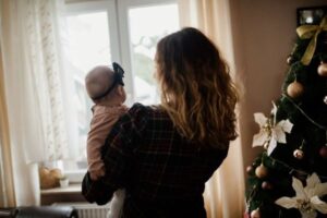 大人の話しかける言葉が、幼児の脳の形成に役立つ可能性：ミエリンを測定