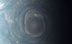 NASAの探査機「ジュノー」が、木星で神秘的な緑の光をとらえる