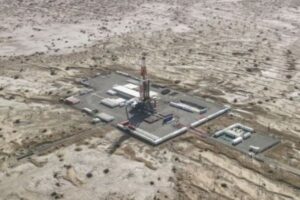 中国で大規模なボーリング調査を開始、1万メートル以上掘削予定