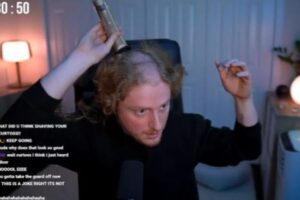 ヘッドセットを長時間装着していた男性、頭が窪んでしまいビックリ