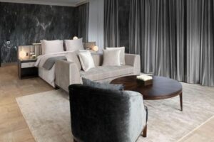 高級ホテルに約2年間も宿泊した男、インド警察が行方を追う