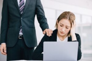 AIに職を奪われた人が、すでに4000人近くいることが判明【アメリカ】