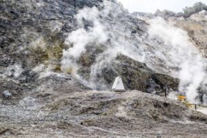 イタリアの超巨大火山が480年ぶりに噴火する可能性、科学者が警告