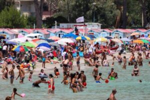 ヨーロッパ南部で猛暑に警戒、イタリアでは気温48度の予想