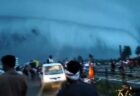 インドで「巨大津波」のような不気味な雲が出現、人々も困惑