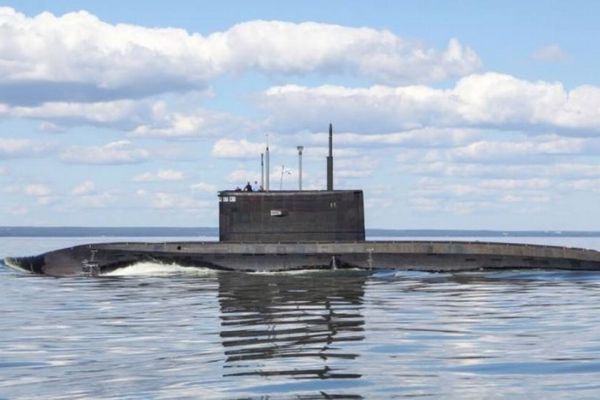 【ロシア】潜水艦の元指揮官がジョギング中に死亡、射殺される