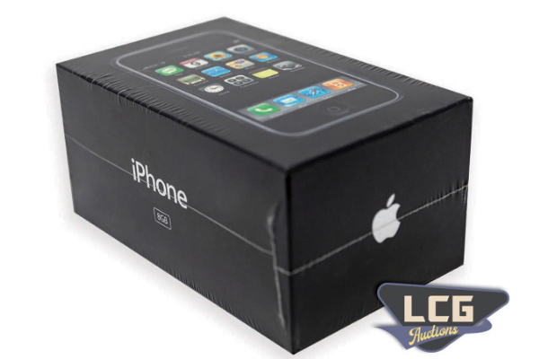 2007年発売の初代iPhone1台がオークションにかけられ、2600万円超で落札
