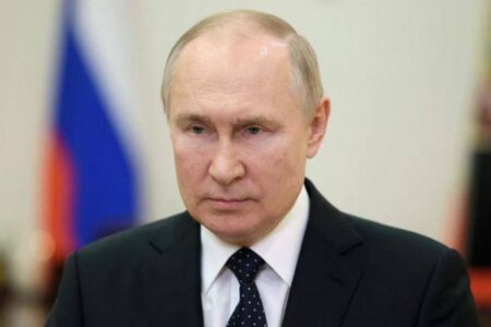 プーチン大統領、「ワグネル」の戦闘員に忠誠への誓いにサインするよう命令