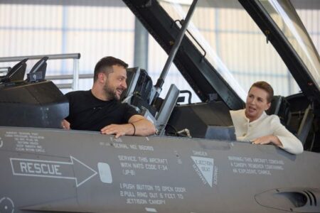 デンマークとオランダが、ウクライナへ「F-16」の供与を発表、年明けにも輸送を開始