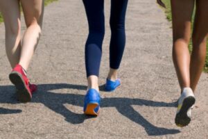 健康増進には1日4000歩で十分、2000歩以上で心臓病のリスクも低下