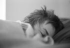 睡眠時無呼吸症候群が、不整脈や脳卒中のリスクを高める可能性