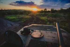 ロシア軍がトクマク周辺の防衛を強化か？英国防省が分析