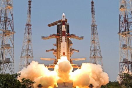 インドが太陽観測衛星を軌道に投入、ロケットの打ち上げに成功