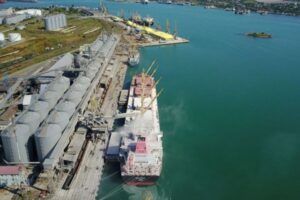 ウクライナの港に2隻の貨物船が到着、ロシアの穀物合意離脱以来、初めて