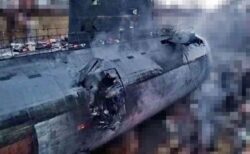 ウクライナの攻撃を受けたロシアの潜水艦、損傷した画像がSNSに浮上