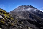 NZの山に登っていた登山家が600mも落下、奇跡的に軽傷で済む