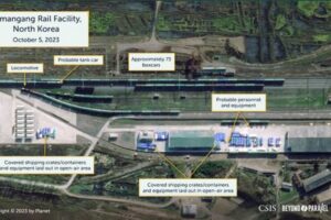 ロシアと北朝鮮の国境に数多くの貨物列車、衛星画像で確認