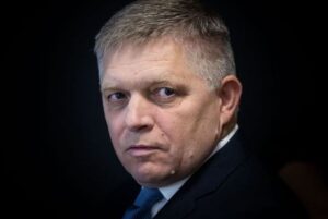 スロバキアの選挙で、親ロ派の政党が第1党へ、「ウクライナを支援しない」と明言