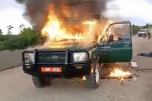 ウガンダで2人の観光客とガイドが死亡、イスラム組織によるテロ攻撃か