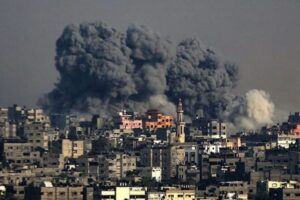 ガザ地区ではイスラエル軍が2方向から進軍、毎日420人以上の子供が死傷