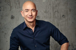 ジェフ・ベゾスが昔、自分で書いたアマゾンレビューが話題に