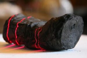 燃えた古代ローマの巻物、AIを使って単語の抽出に成功