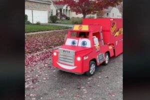 オハイオ州の父親が、息子のために映画『カーズ』のトラックを手作り