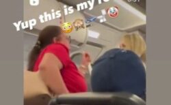 「ここで、おしっこするよ！」機内で女性客が下着を脱ぎ、下半身を露出【動画】