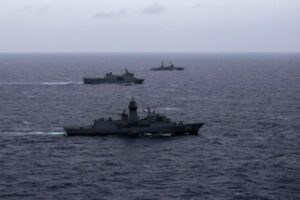 豪とフィリピンが、南シナ海で共同パトロールを実施