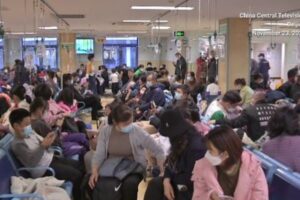 中国の子供たちの間で呼吸器疾患が増加、WHOが情報提供を要請