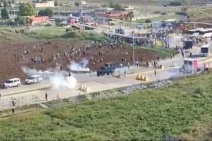 トルコにある米軍基地で大規模な抗議デモ、ガザ地区の住民に連帯を示すため