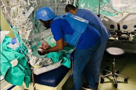ガザ地区のアル・シファ病院から、31人の赤ん坊が無事退避：WHO