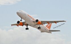 パイロット不在で大幅遅延の旅客機を、家族旅行の父親が操縦してスペインへ発つ