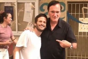 映画監督のタランティーノ氏が、イスラエル軍の基地を訪問していた！