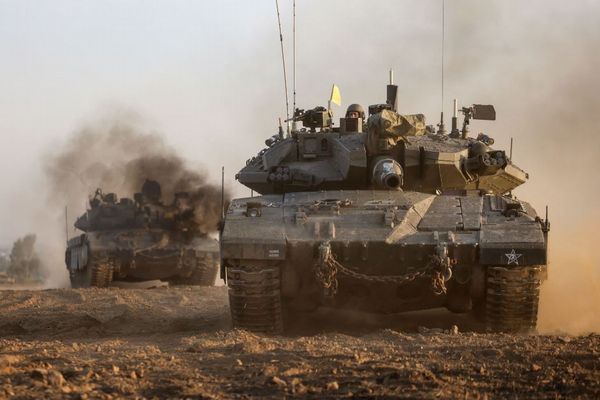 イスラエル軍の戦車がガザ南部の町に侵入、逃げる人々にまで発砲か？