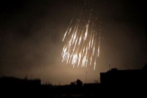 イスラエル軍がレバノンで白リン弾を使用か？米政府が懸念を示す