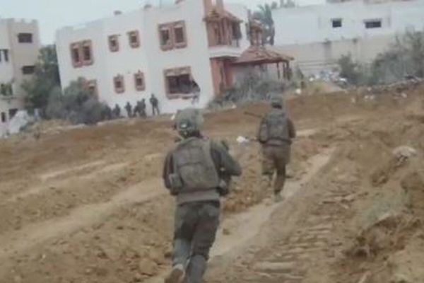 イスラエル軍が「ハマス」の指導者の自宅を包囲か？南部の住民に避難要請