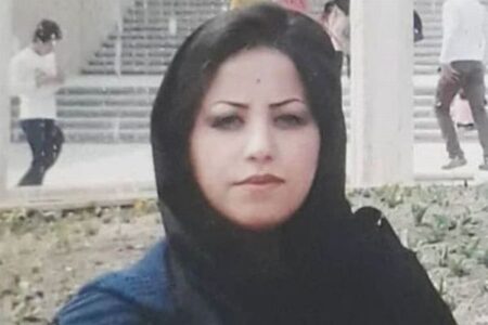15歳で結婚を強制されたイラン人女性、夫を殺した罪で処刑される