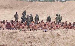 イスラエル軍がガザ地区で、民間人の男性らを裸にして拘束・連行していた