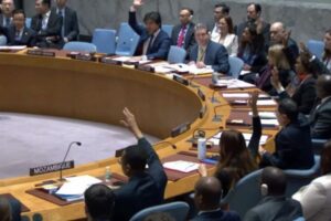 安保理、ガザ地区への人道支援拡大の決議案を採択、停戦は盛り込まれず