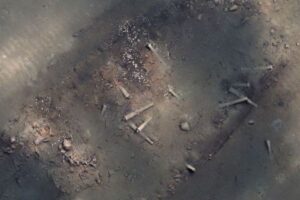 コロンビア政府、財宝を積んだ約300年前の難破船を引き上げると発表