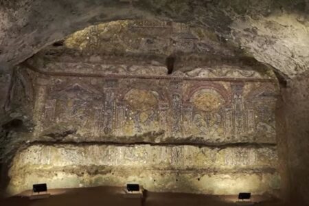 2300年前の美しいモザイク画、ローマにある古代の住宅で発見