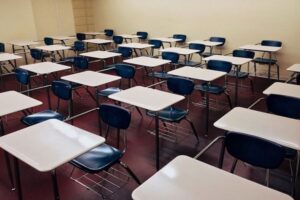 学校から早く帰りたかった11歳の少年、銃乱射事件が起きたと嘘の通報