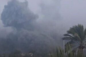 イスラエル軍がガザ南部の都市を包囲、兵士24人が死亡