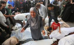 イスラエル軍がガザ南部で攻撃を強化、ラファでは空爆で多数の子供が死亡