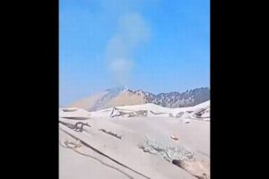 プライベートジェット機がアフガニスタンに墜落、6人のうち4名が生存