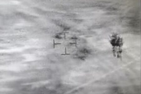 クラゲ型UFO？イラクの米軍基地で撮影された動画を愛好家が公開