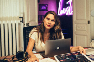 海外AV制作会社が社員のために、1日30分の自慰タイムを規定