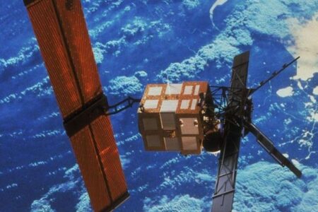制御不能になったヨーロッパの人工衛星、地球の大気圏に突入