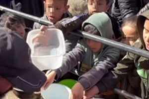 ガザ地区南部にある2つの病院で食料が不足、イスラエル軍が包囲